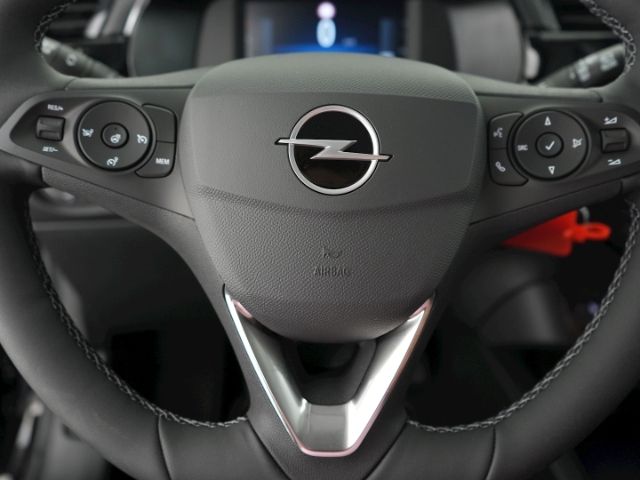 Corsa F FACELIFT+RÜCKFAHRKAMERA+SITZHEIZUNG+TOTE