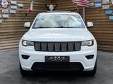 Jeep Grand Cherokee 3,6L LAREDO 4X4 Schiebed. LPG AHK - Jeep Grand Cherokee: Laredo