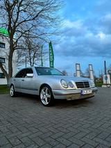 Mercedes-Benz Mercedes Benz E-Klasse E200 W210 - gebrauchte Mercedes-Benz E 200 aus dem Jahr 1999