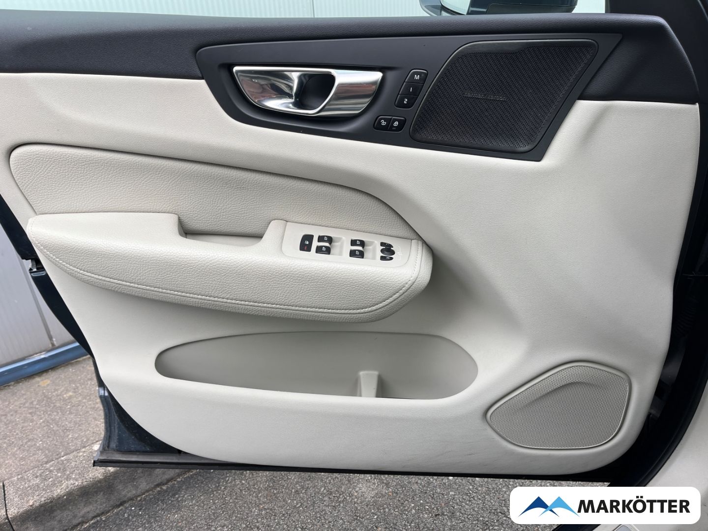 Volvo XC60 B4 Inscription ACC H&K LenkradH Kamera 19'' foto 17