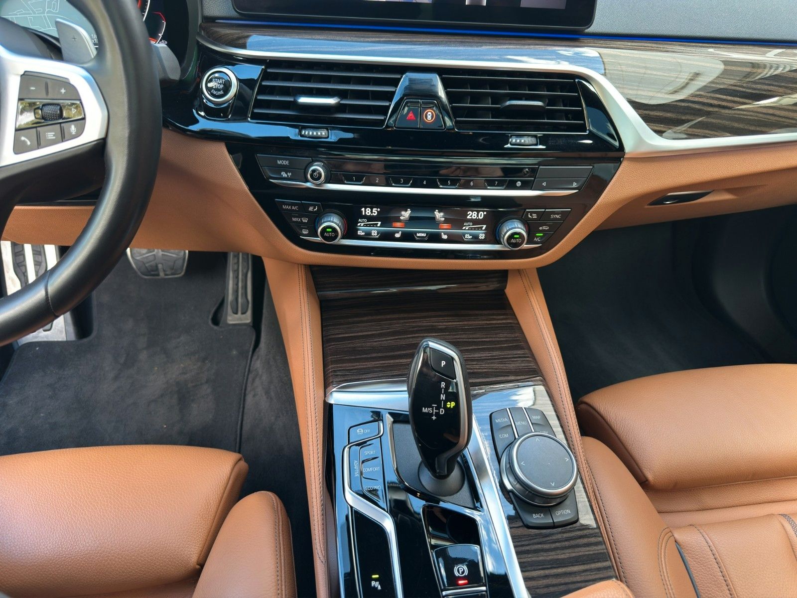 BMW 530dT M-SPORT LC.PRO ACC LASER PANO HUD STANDHZG foto 19
