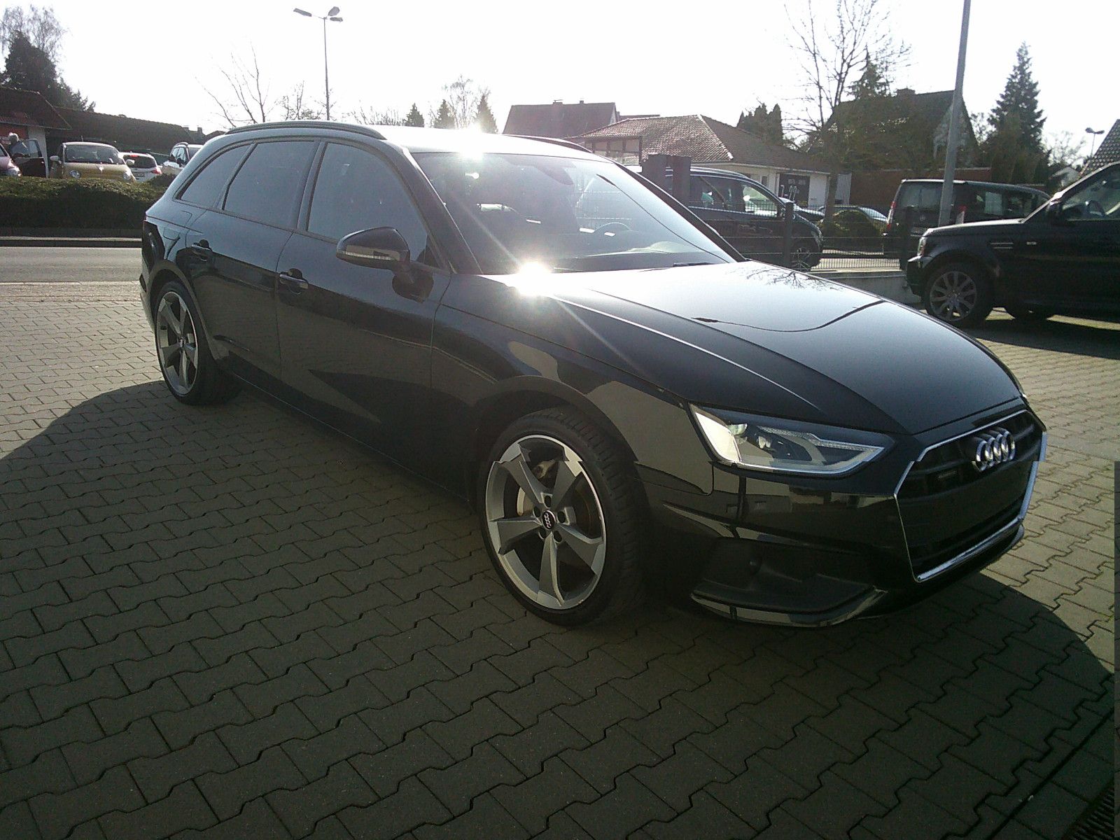 Fahrzeugabbildung Audi A4 Avant 40 TDI quattro S-Line
