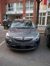 Opel zafira Tourer - Opel Zafira Tourer aus 2013