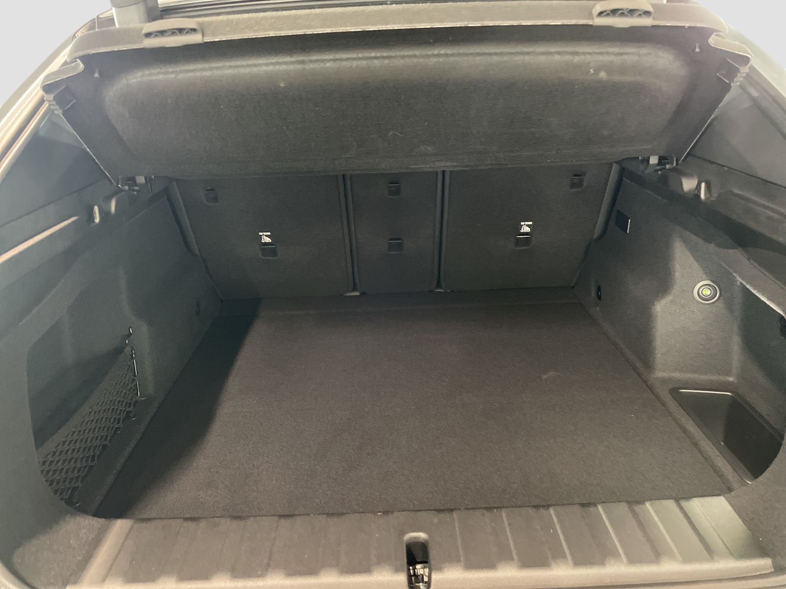 BMW iX2 - Bild 17