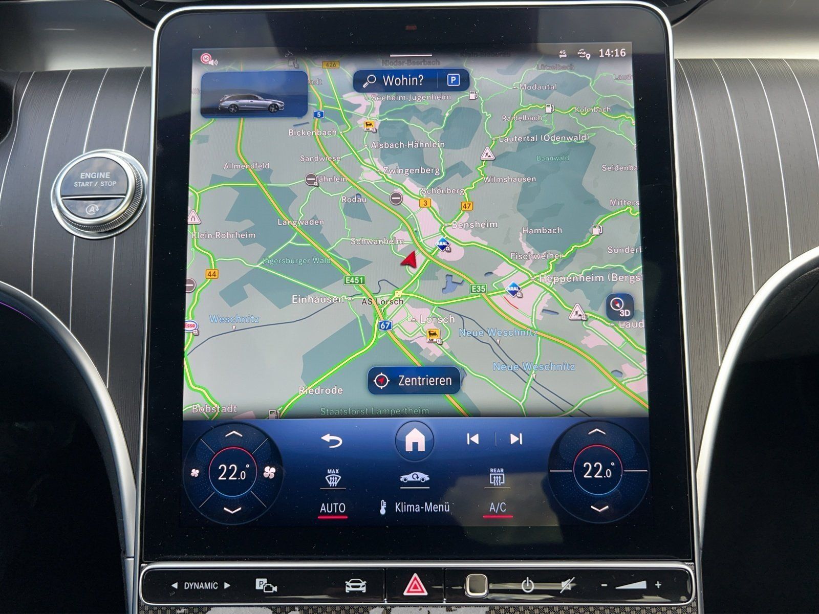 Fahrzeugabbildung Mercedes-Benz C 300d T AMG Pano DISTRO Burme AHK Digital 360°