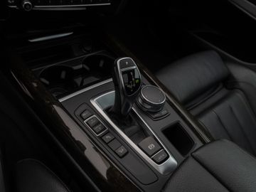 Fahrzeugabbildung BMW X5 xDr 30d M Sport Pano HUD H/K AHK  Comfort 20'