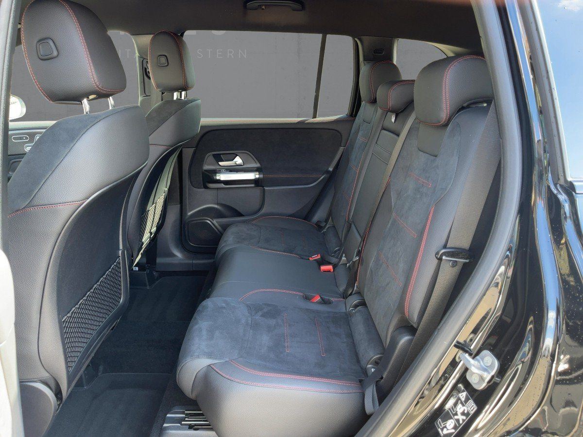 Fahrzeugabbildung Mercedes-Benz GLB 250 4M AMG/Night/Kamera/AHK