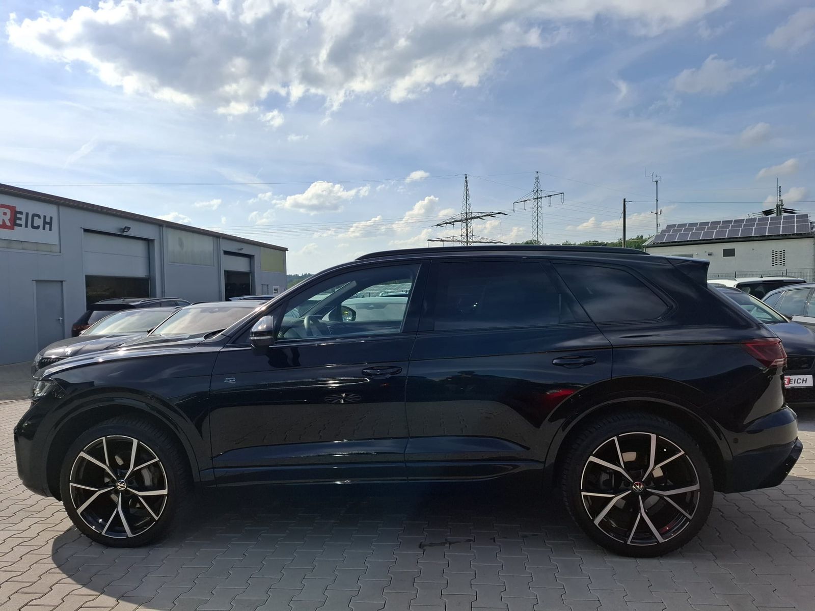 Imagen del vehículo: Volkswagen Touareg 3.0 TDI 4M R-Line VOLL Black 22" UPE 114T