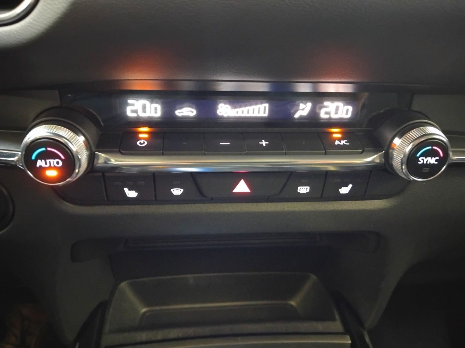 Mazda CX-30 (03/2022, Benzin)
