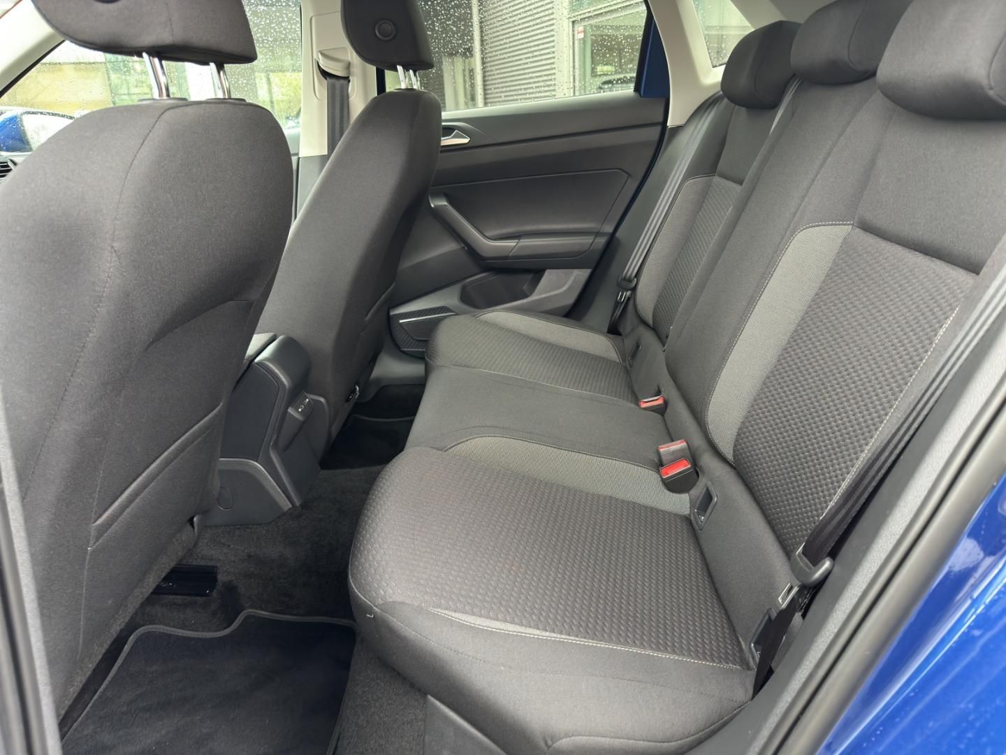 Fahrzeugabbildung Volkswagen Polo Life 1,0 l,Navi,Climatronic,SH,GRA,LED,Tele