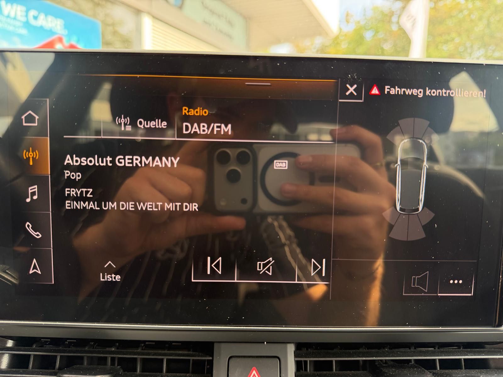 Fahrzeugabbildung Audi A4 Av 40 TFSI S-Tr Advanc LED+NAVI+SHZ+TEMP+17"