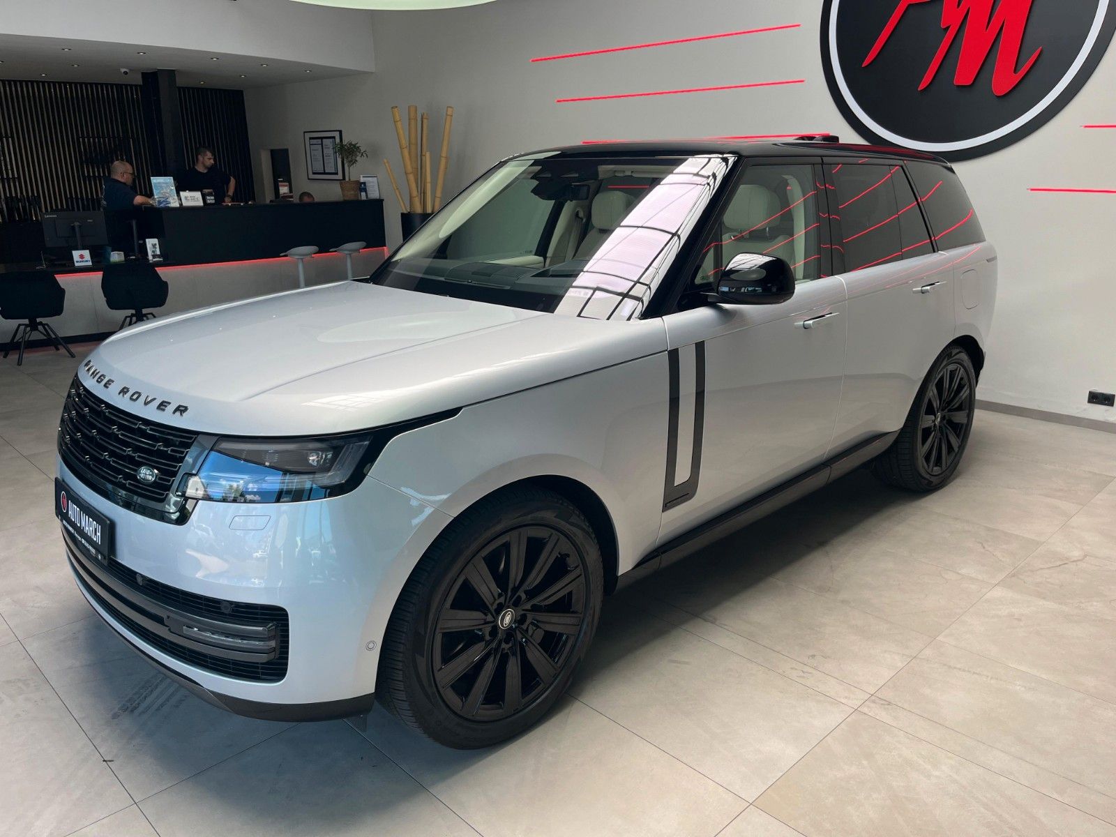 Fahrzeugabbildung Land Rover Range Rover Autobiography P510e*Garantie 05/2028