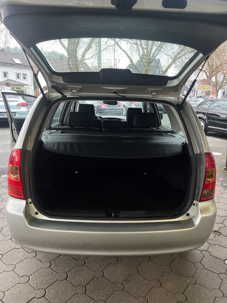 Fahrzeugabbildung Toyota Corolla Kombi 1.6 Sol * KLIMAAUTOMATIK *