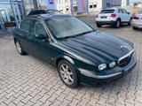 Jaguar X-Type 2.0 V6 Executive - Jaguar X-Type Executive mit Benzin-Antrieb