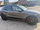 Porsche Macan Turbo mit Performance Paket Turbo mit ... - Porsche Macan Turbo-mit-Performance-Paket