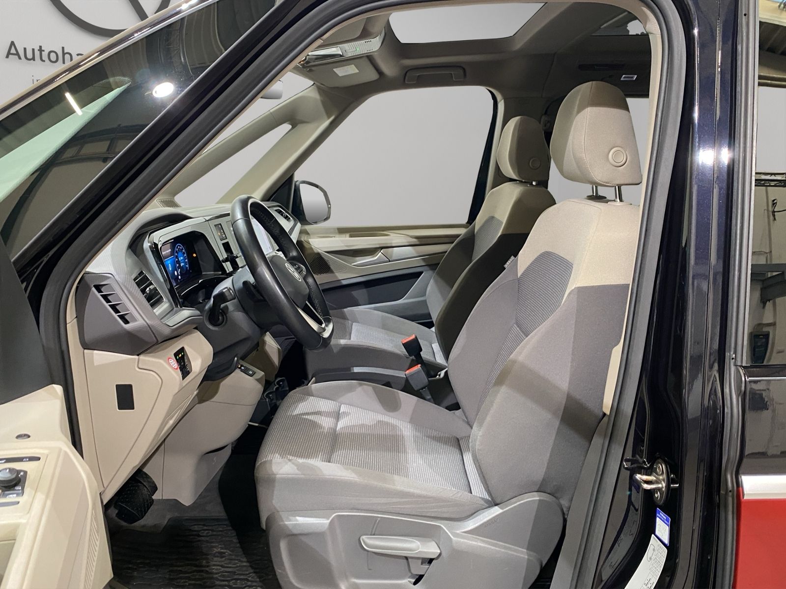 Volkswagen T7 Multivan 1.4 TSI eHybrid DSG Basis KR Navi foto 5