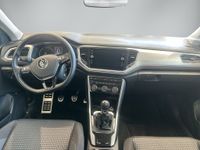 Volkswagen T-Roc 1.0TSI Active LED Navi StHz Kamera el.Heck