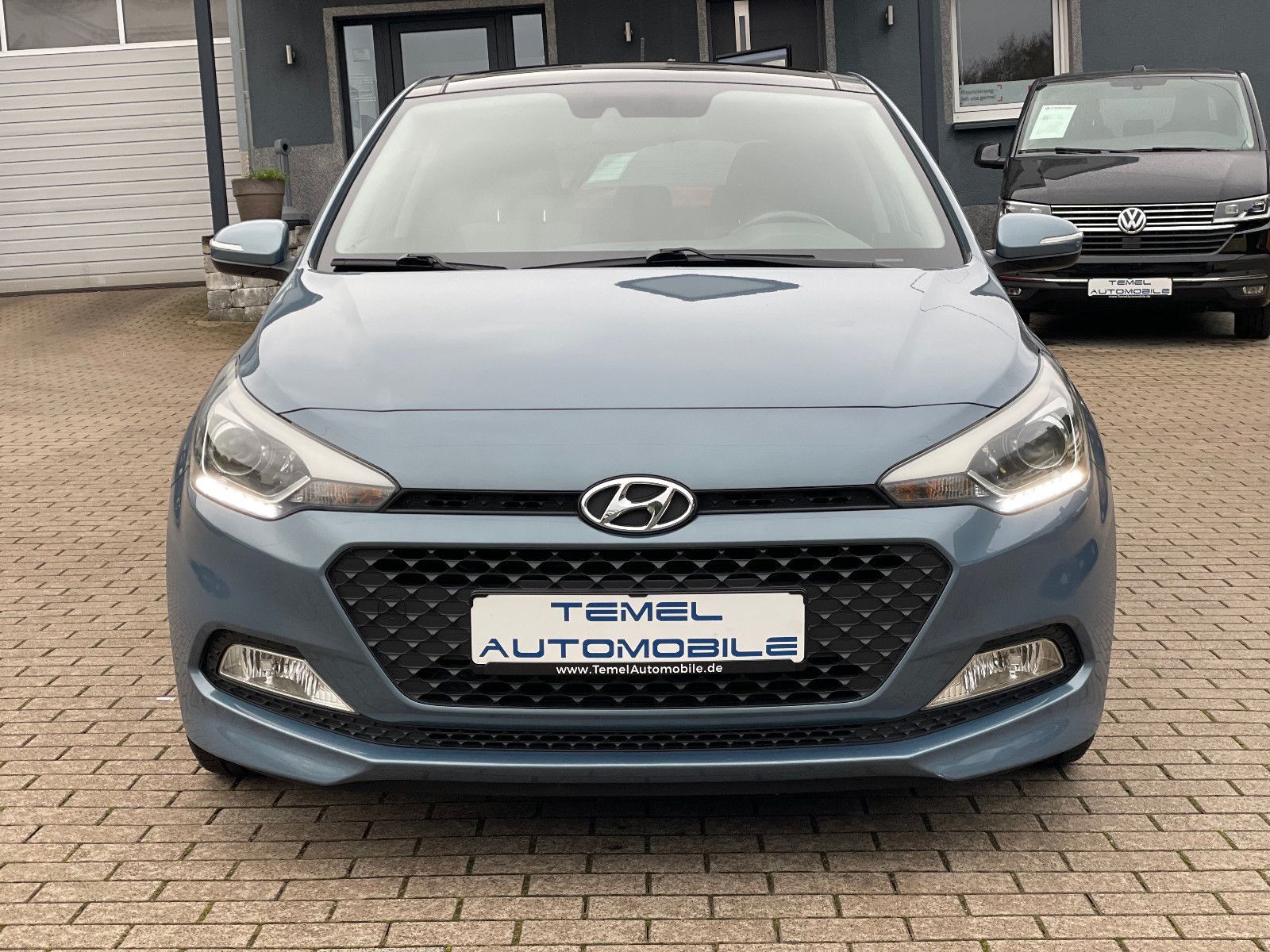 HYUNDAI i20, 2015, Benzin, 84 PS