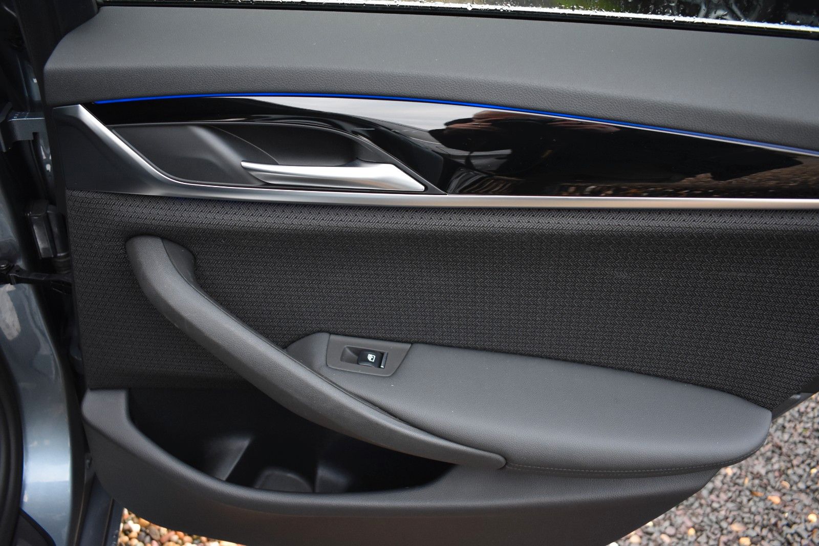 Fahrzeugabbildung BMW 520d Touring M Sportfahrwerk HUD AHK Keyless ACC