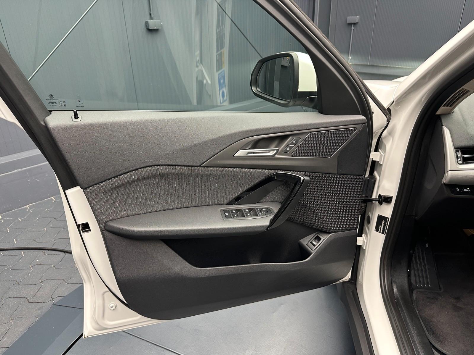BMW iX1 xDrive30 *NAVI*KAMERA*Sitzhzg*Alexa*, миниатюра 13