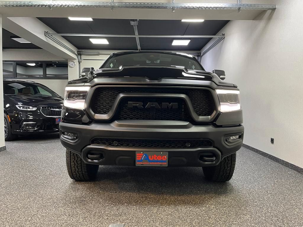 Fahrzeugabbildung Dodge REBEL NIGHT EDITION E-TORQUE GT-PACK 4x4