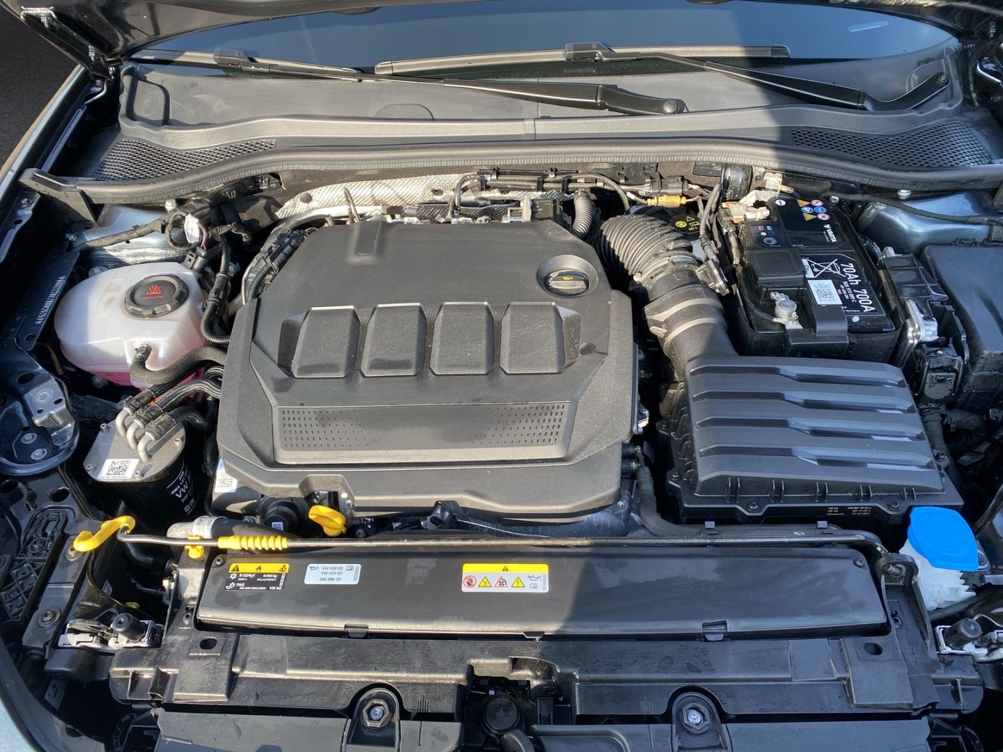 Fahrzeugabbildung SEAT Leon Sportstourer FR 2.0 TDI EU6d Navi digitales