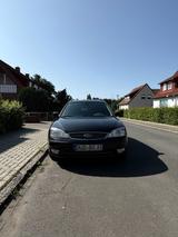 Ford Mondeo TÜV 07/26 - Ford Mondeo aus 2005 mit Diesel-Antrieb
