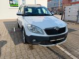 Skoda Roomster Scout Plus Edition/1.Hand/AHK/Panorama - Skoda Roomster: Panoramadach