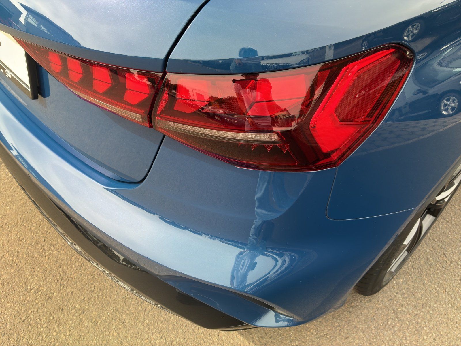 Fahrzeugabbildung Audi A3 Sportback 1.5 TFSI S-Line 360,Kamera,LED,SHZ