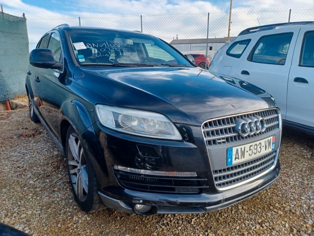 Audi 7 Quattro 3.0 TDi V6 232 / AW593