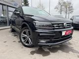 Volkswagen Tiguan Allspace Highline 4Motion R-Line 7-SITZER - VW Tiguan Allspace SUV