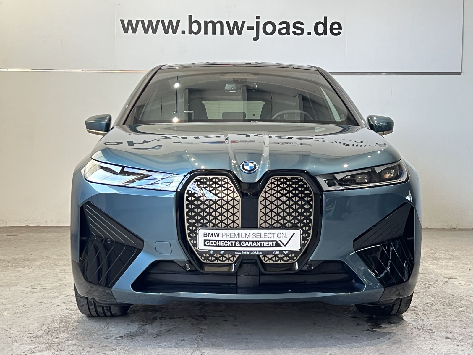 Fahrzeugabbildung BMW iX xDrive50 Sportpaket Skylounge Bowers & Wilkin