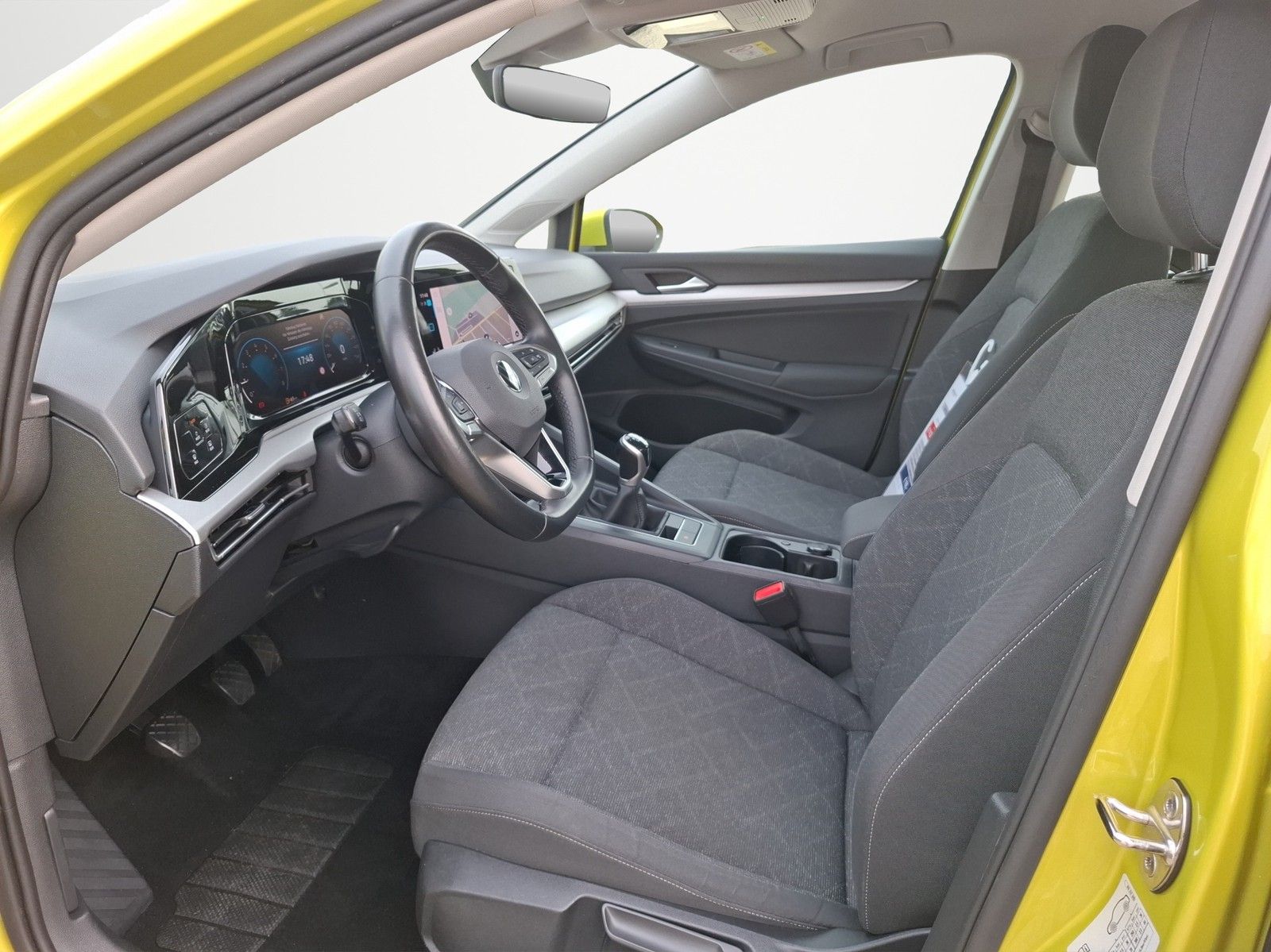 VW Golf VIII 1.5 TSI Life / KLIMA / LED / NAVI / AH - Image 9
