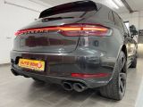 Porsche Macan Turbo Pano PCCB,Standh.fast Voll. - mit Benzin-Antrieb: Standheizung, Geländewagen