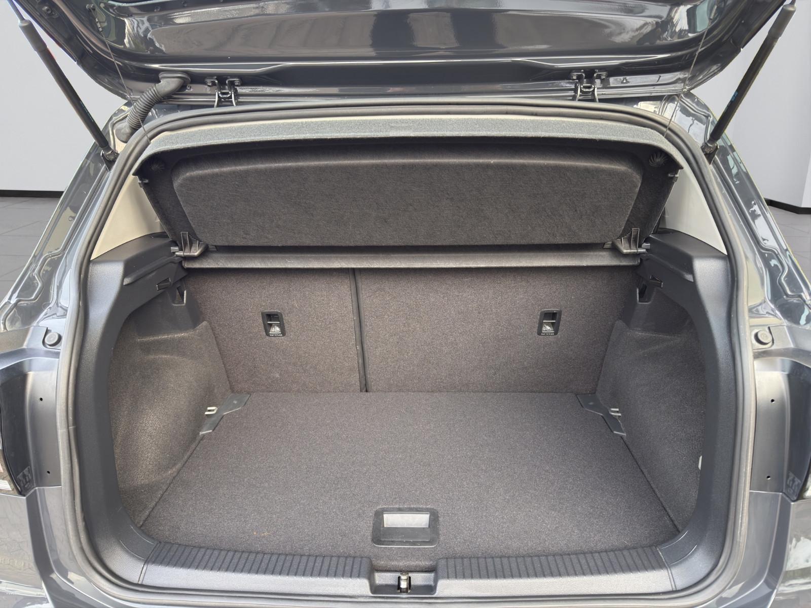 Volkswagen T-Cross 1.0 TSI Life 1.Hand
