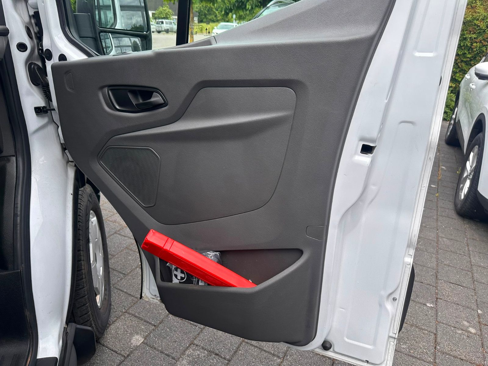 Fahrzeugabbildung Ford Transit 350 L3H2 Trend*ACC*360°*AHK*