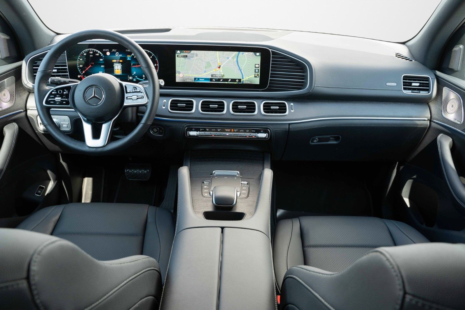 Fahrzeugabbildung Mercedes-Benz GLE 300 D 4MATIC HUD LED NIGHT KAM BURM