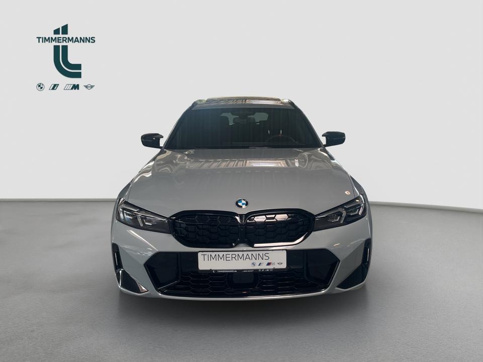 BMW M340d xDrive Touring M Sport Pro Pano Harman
