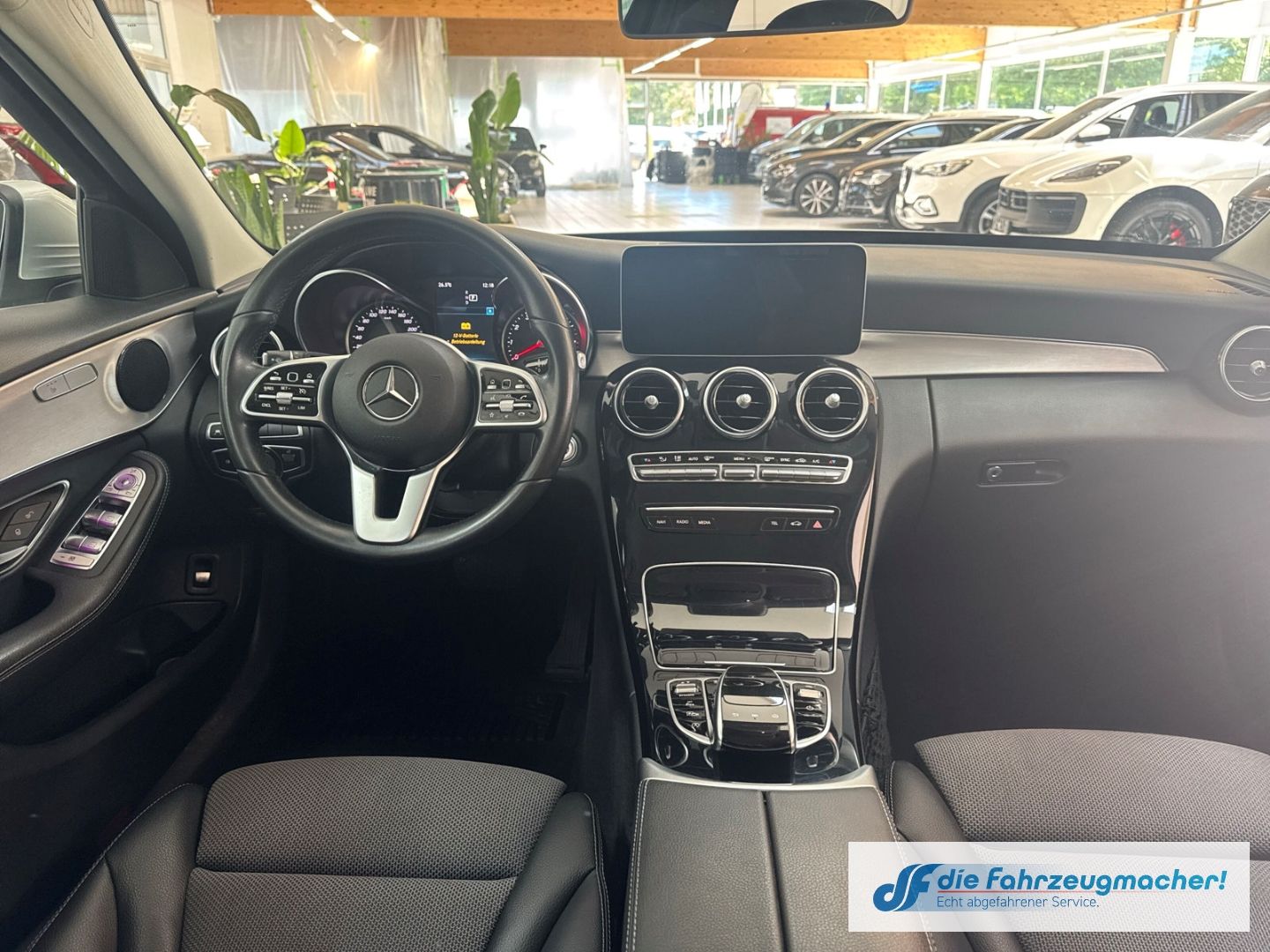 Fahrzeugabbildung Mercedes-Benz C 180 T AVANTGARDE LED Kurven Ambiente El. Heck