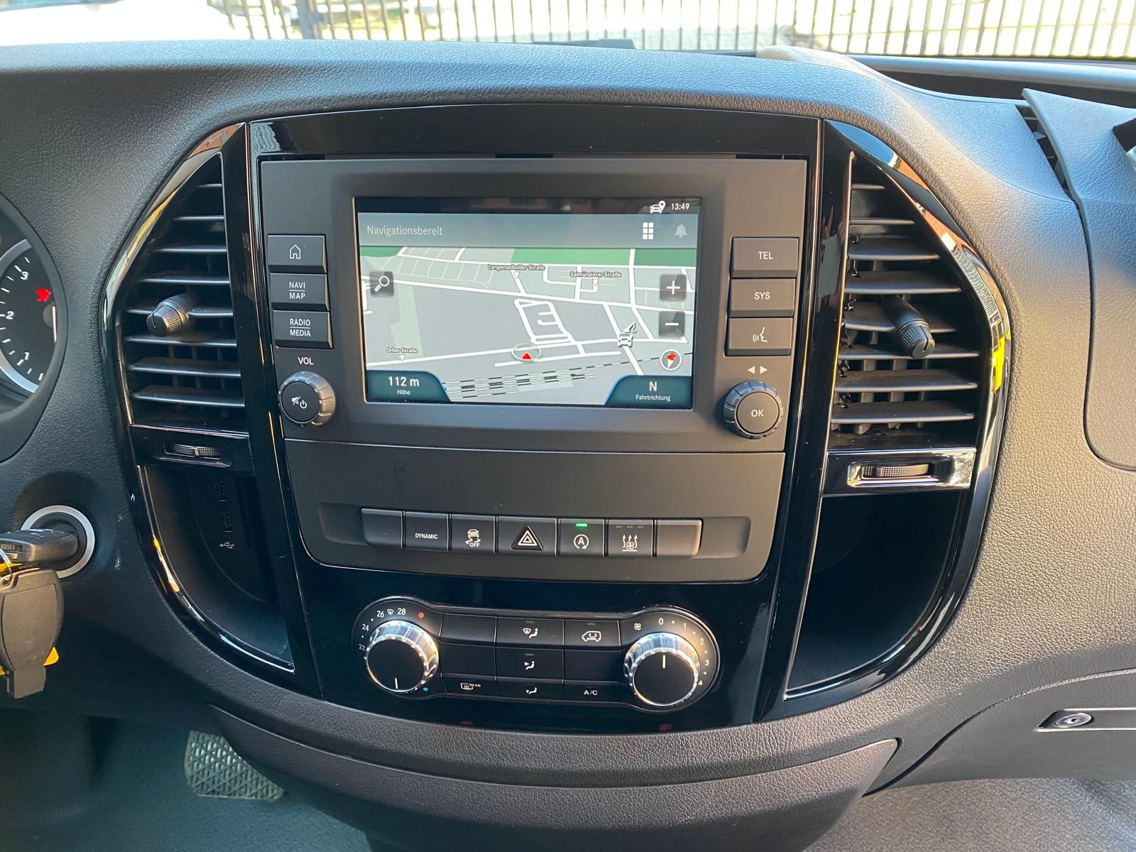 Fahrzeugabbildung Mercedes-Benz Vito 116 d 4x4 PRO Lang/AHK/RFK/Navi/STHZ