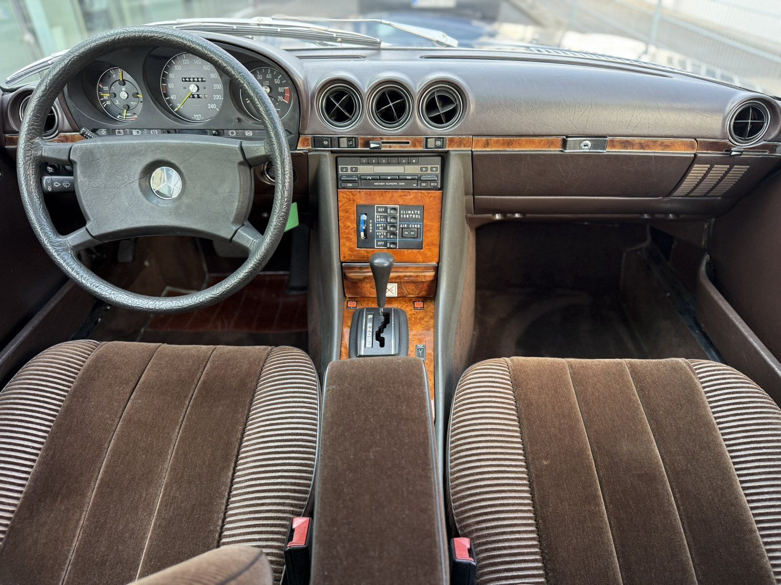 Fahrzeugabbildung Mercedes-Benz 500 SLC *GARANTIE*KLIMAAUTOMATIK*ELEK.SCHIEBEDAC