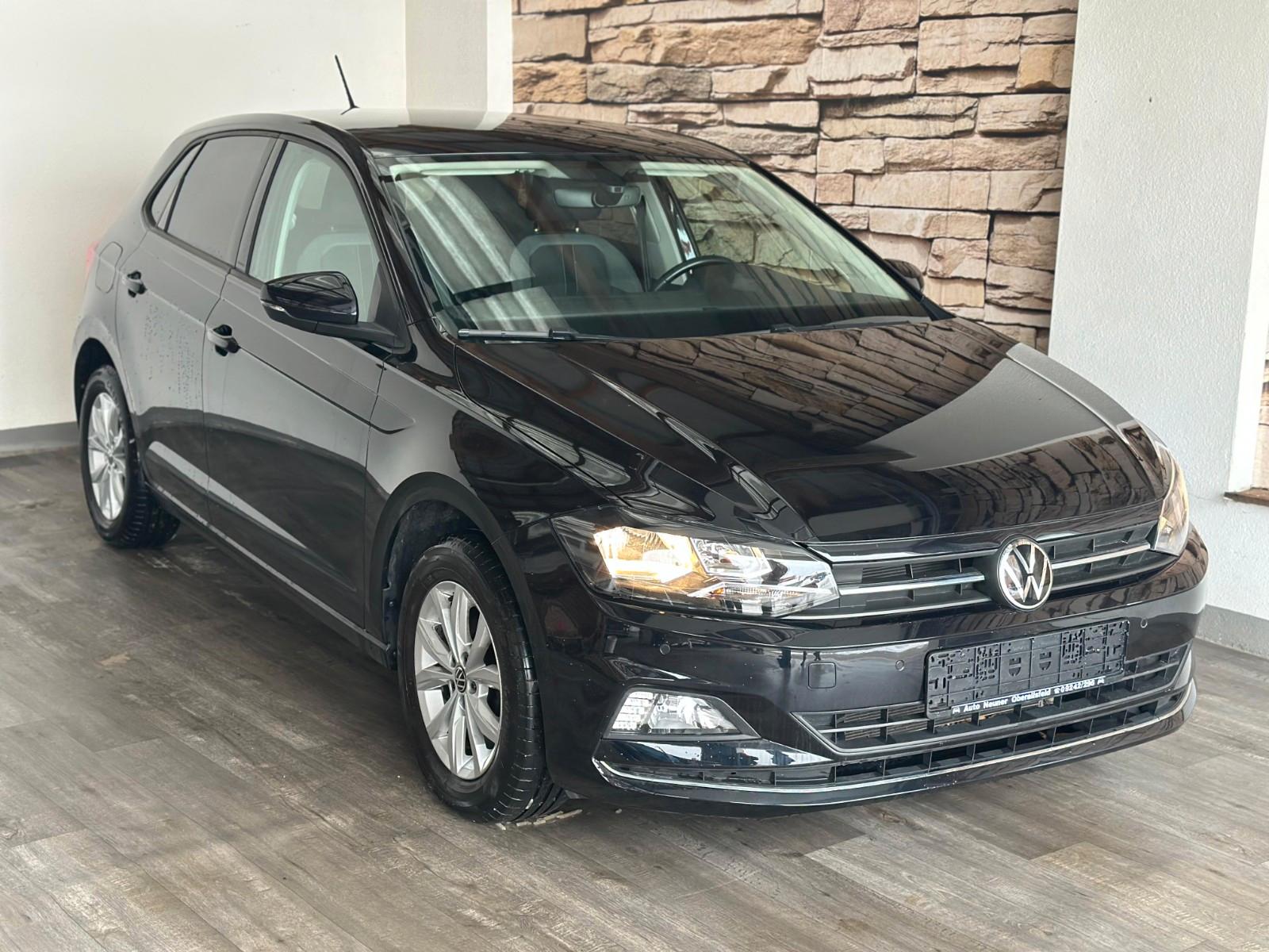 Volkswagen Polo VI Highline NAVI DAB PDC SITZH.