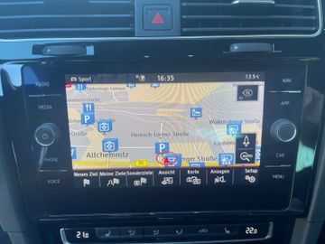 Fahrzeugabbildung Volkswagen Golf VII GTI Performance DSG NAVI LED Virtual