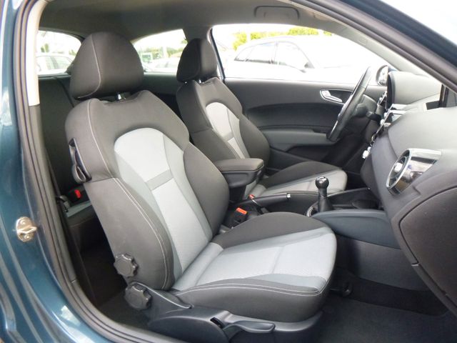 Fahrzeugabbildung Audi A1 sport>45.897KM/LEDLicht/Navi/SItzheizung/PDC