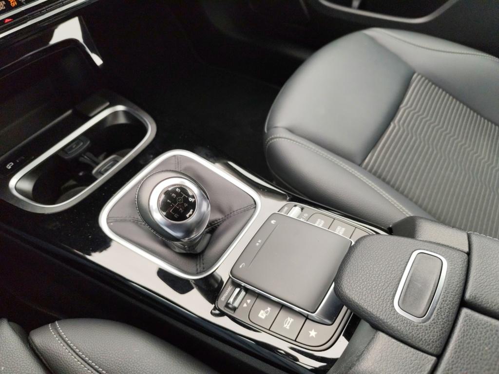 Mercedes-Benz A-Class Limousine PROGRESSIVE MBUX SHZ TEMP AHK LM, миниатюра 21
