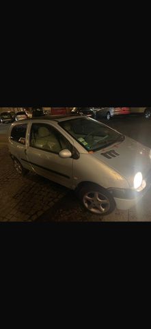 Renault twingo 1.2 Motor tuv 08.26 Automatik