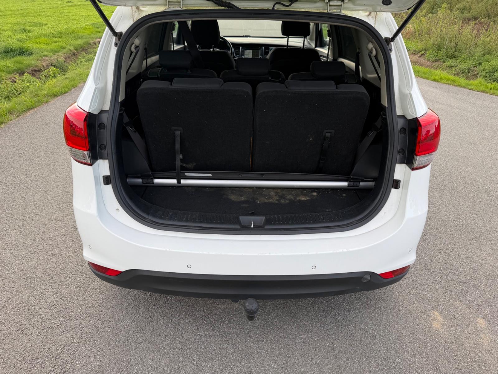 Kia Carens 2014 — photo 18