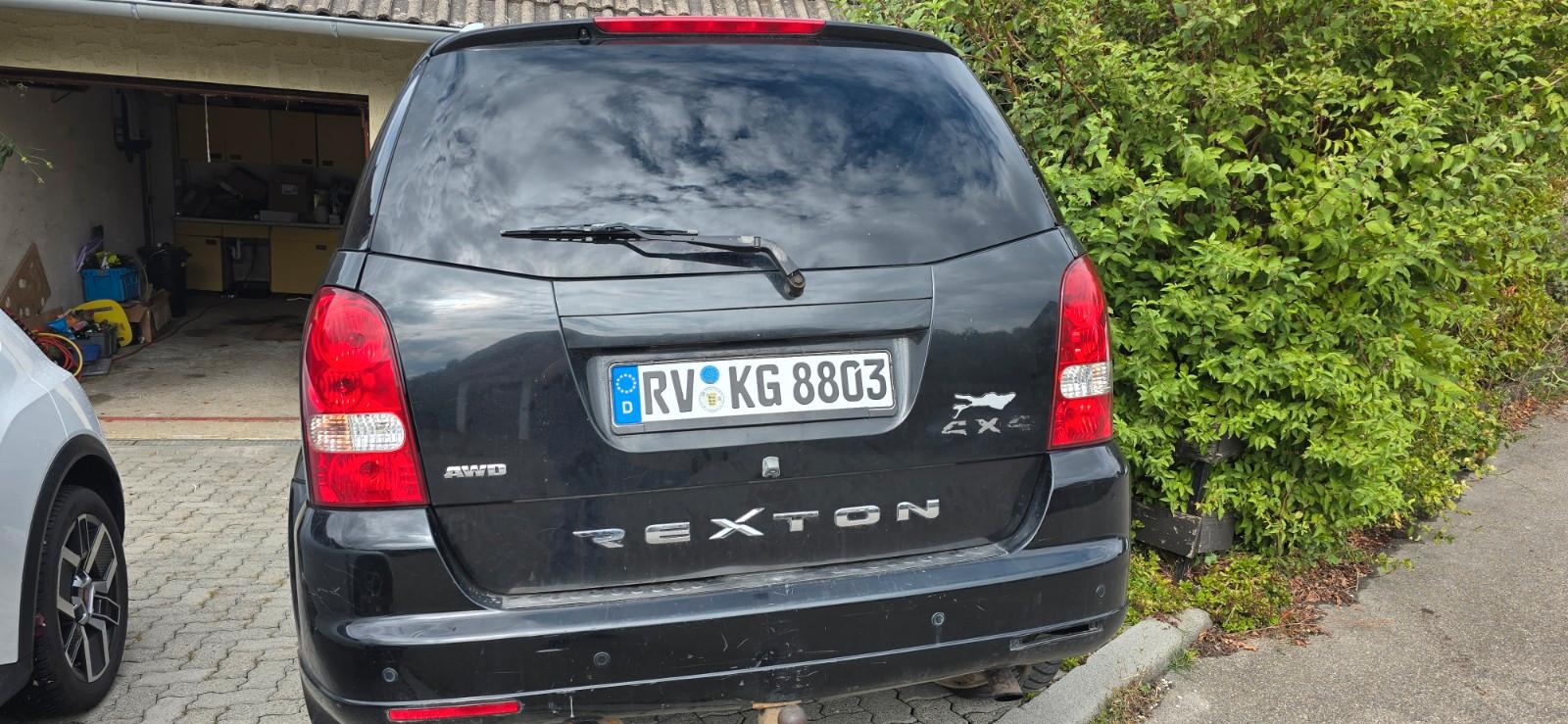SsangYong Rexton 2007 — rear view