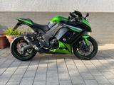 Kawasaki Z1000SX | Top Zustand | Garagenfahrzeug | Extras - Kawasaki Motorräder in Frankfurt