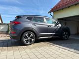 Hyundai TUCSON 2.0 CRDi Premium 4WD Premium - Hyundai TUCSON mit Diesel-Antrieb: Leder, Geländewagen